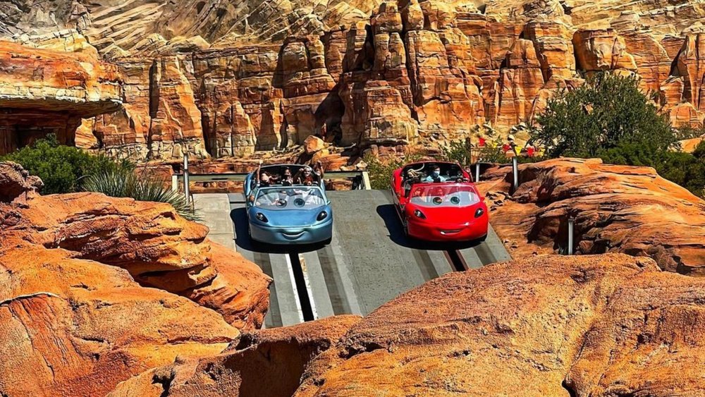 The laidback Radiator Springs is the star of this show! Credits: @thedisneytravelguy on Instagram