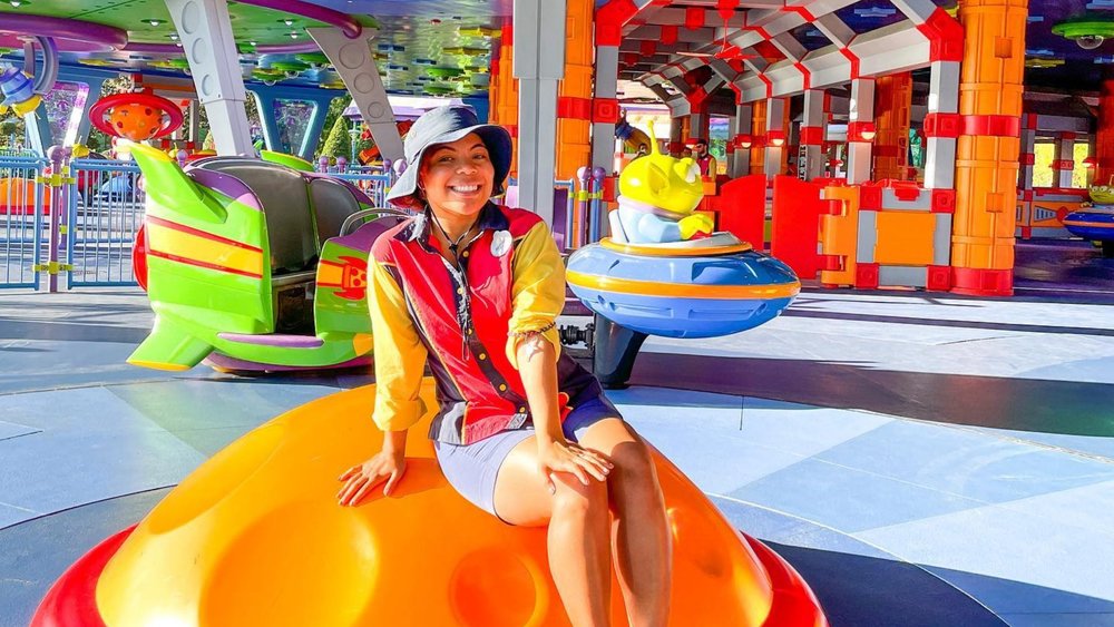 You’re never too old to enjoy the Alien Swirling Saucers. Credits: @brittanynfarias