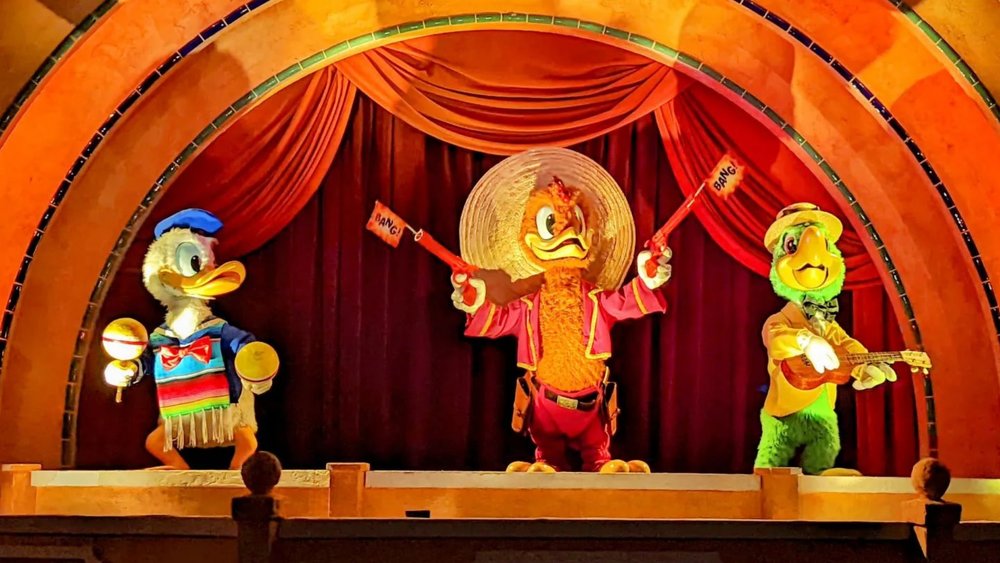 Meet the Three Caballeros at Epcot! Credits: @simonbodger