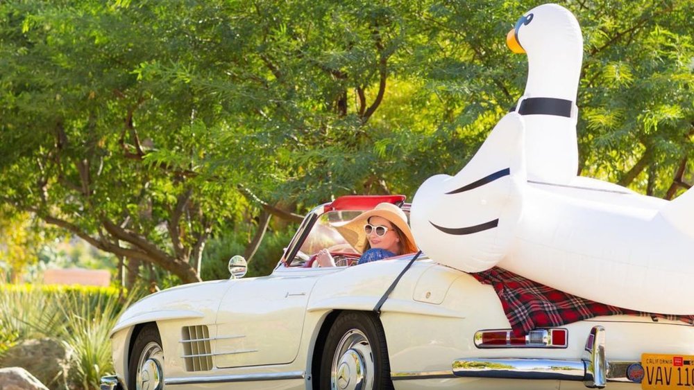 Most locals rely on cars to get around the beautiful city of Los Angeles.  Credits: @fredbaby13 on Instagram