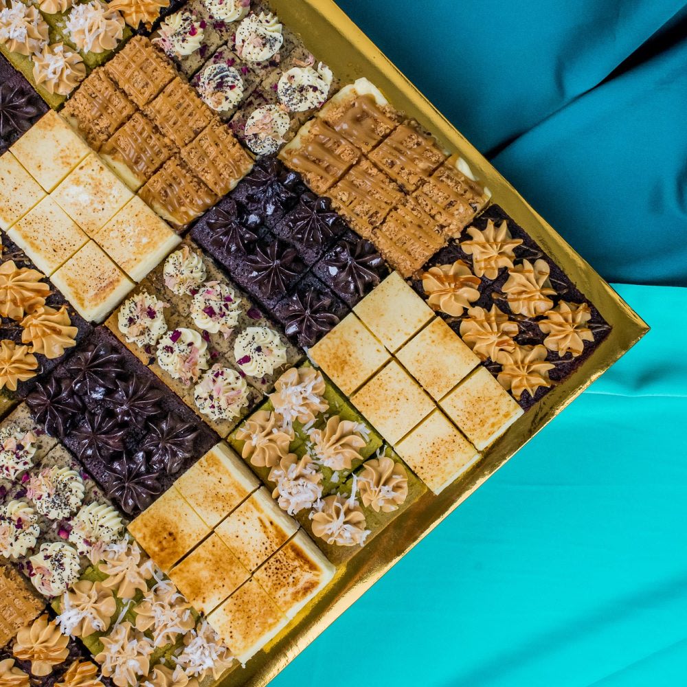 13 Perfect Gift Sets For Raya 2022: Unique Hampers, Kuih Raya, Snacks ...