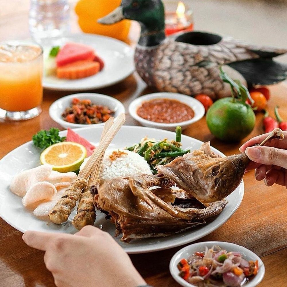 Dinner at Bebek Bengil 4D3N itinerary in bali indonesia