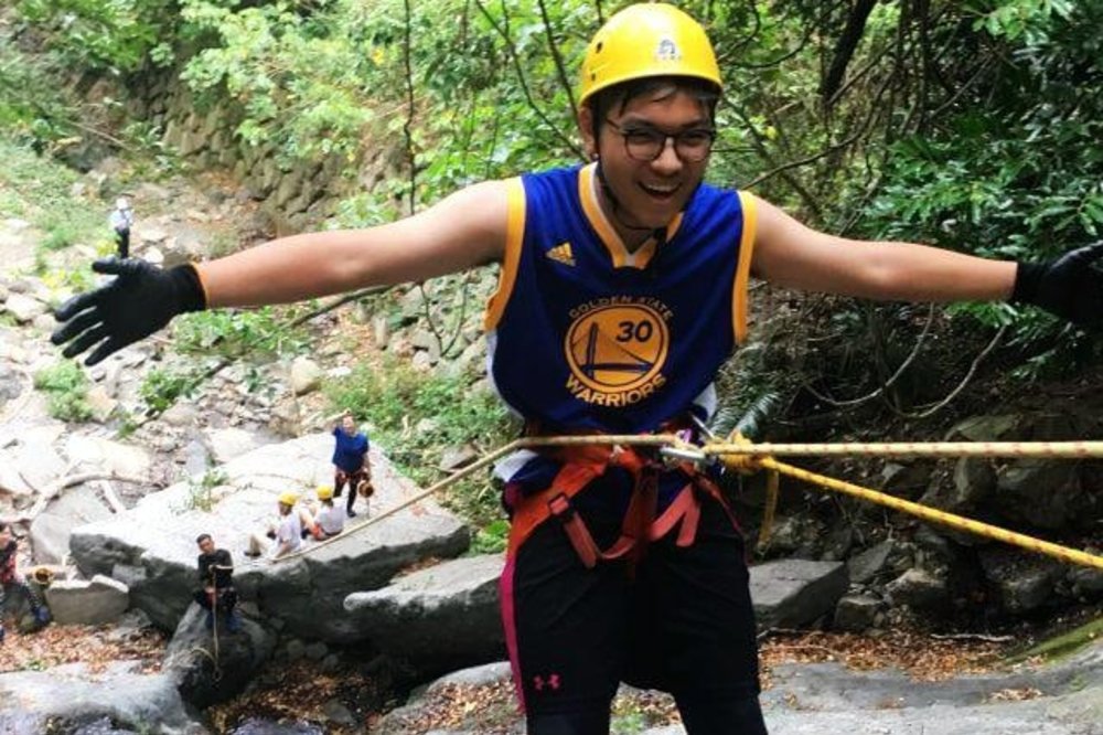 屏東滿州七孔瀑布溯溪