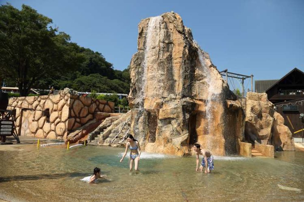 東京サマーランド　水とアソベンチャー　ロックプール