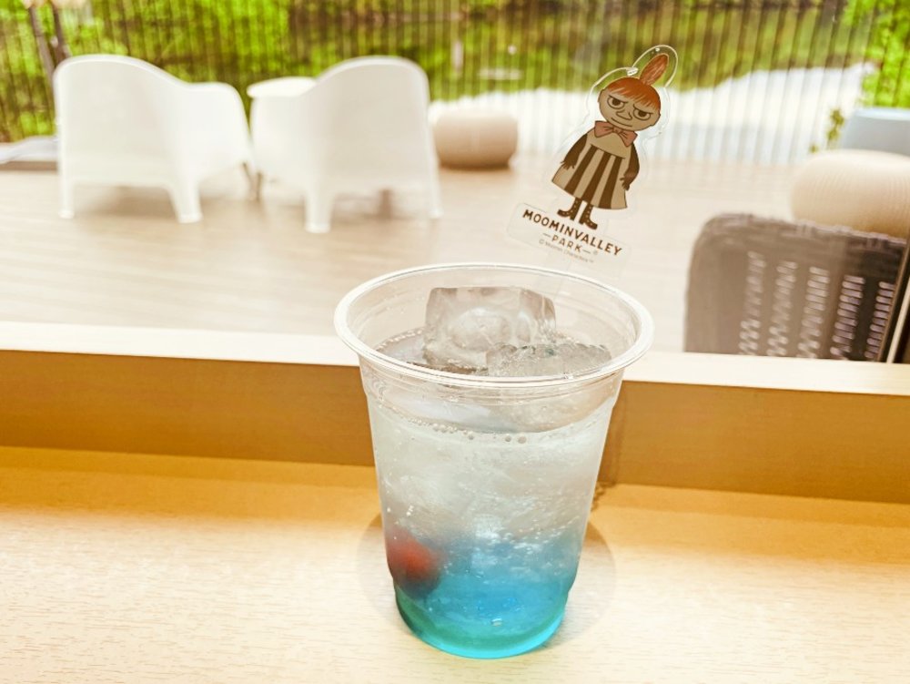 ムーミンバレーパーク アンブレラスカイソーダ 