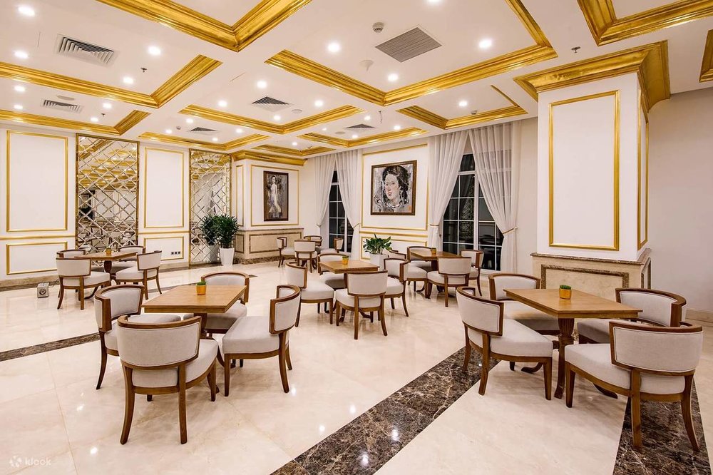 โรงแรมดานัง โกลเดน เบย์ (Danang Golden Bay Hotel) พร้อมอาหารเช้า