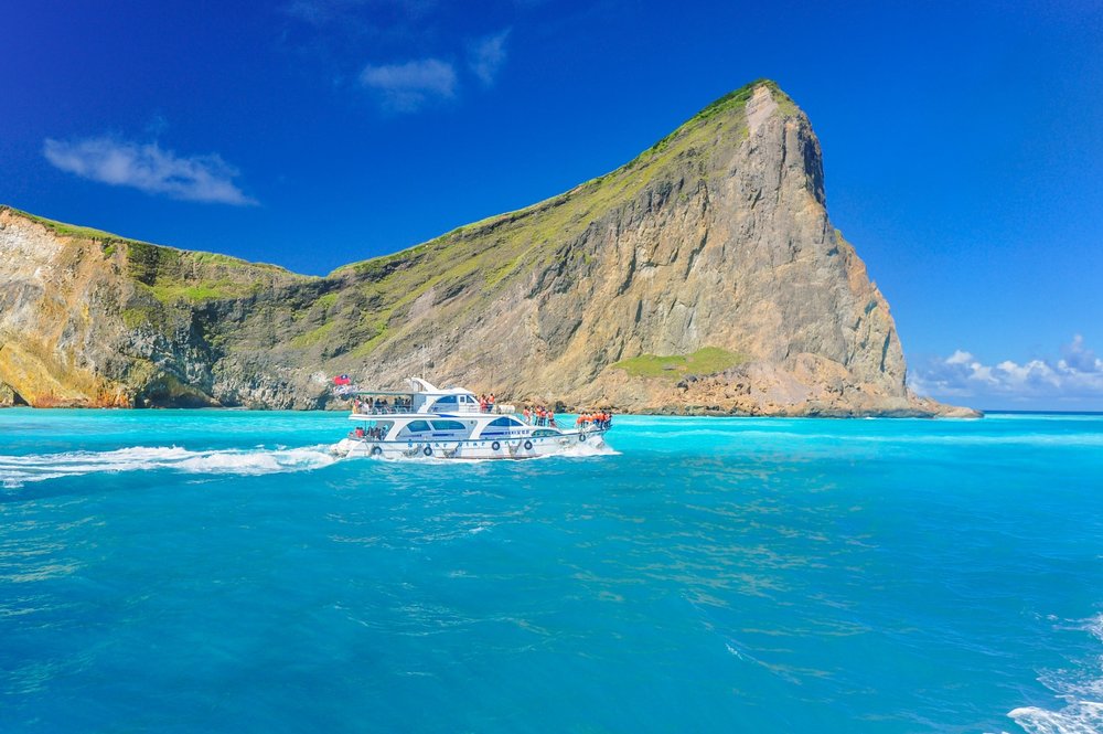 去牛奶湖搭遊艇