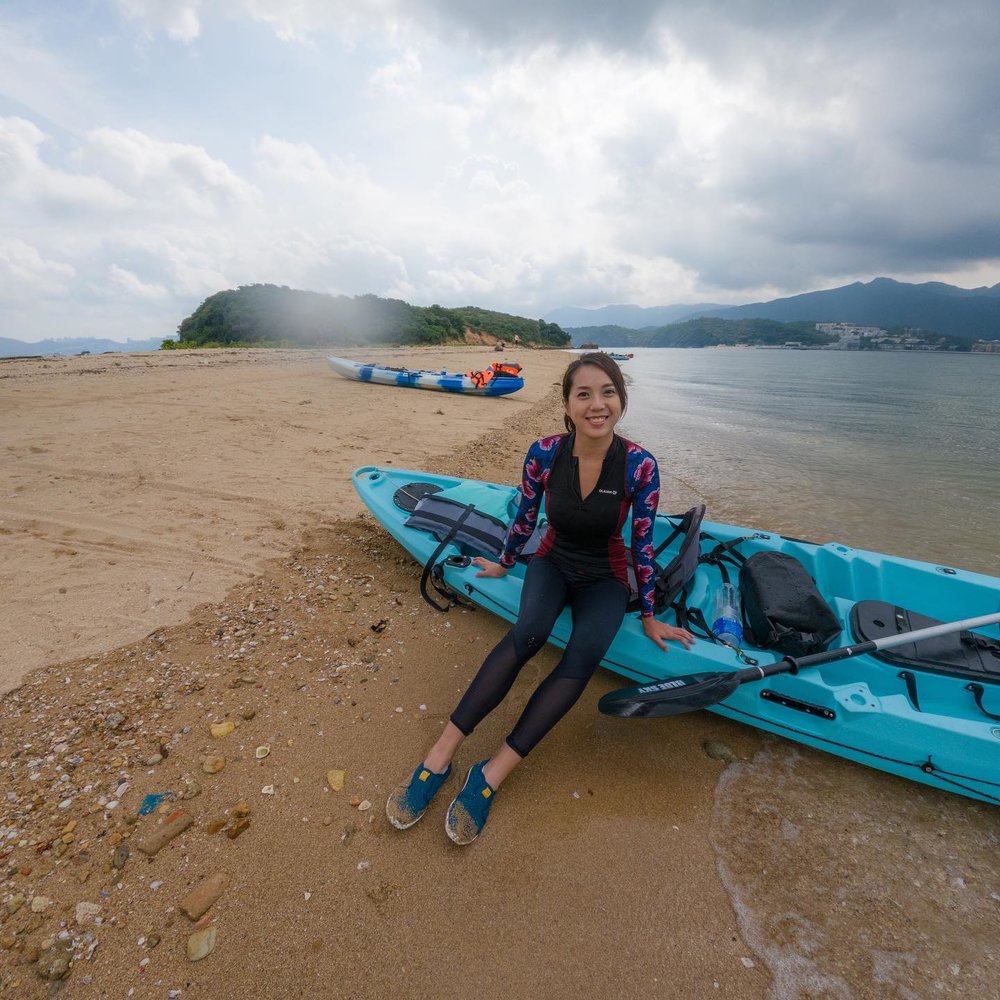 水上活動套裝在大型運動服裝用品店不難找到,而且價錢不貴,值得入手。 (Instagram @ukiandmung)