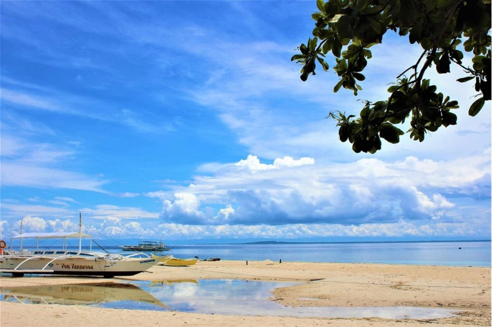 virgin island beach during low tide