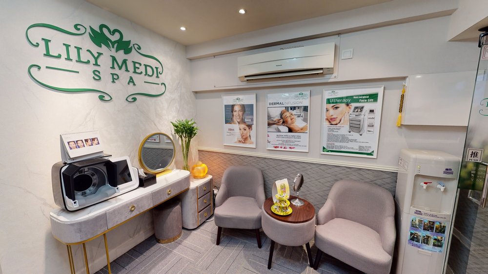 提供個人化美容護理方案,專業團體會細心聆聽客人的需要,並解答所有疑問。