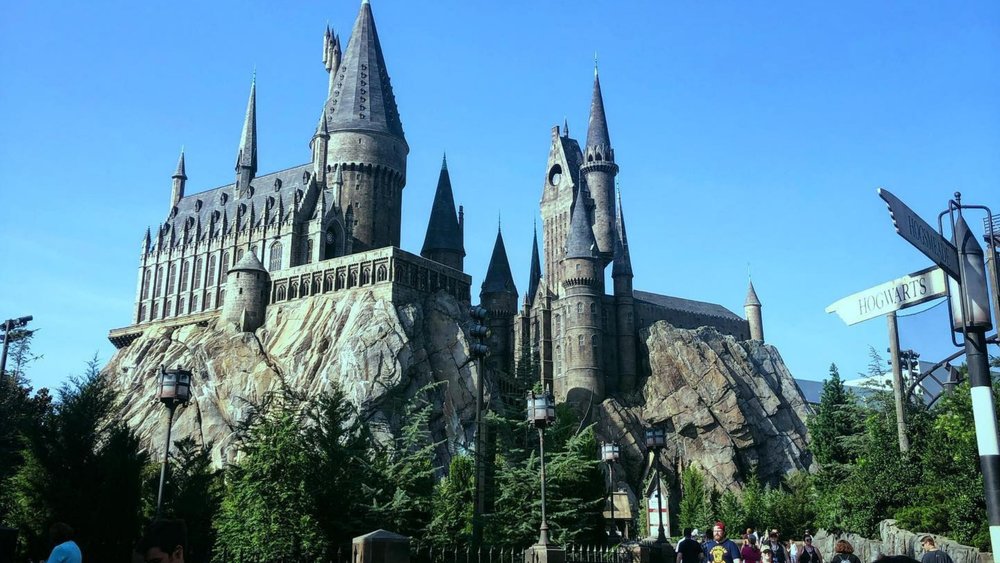 You're in for a magical treat inside the Wizarding World of Harry Potter. Credits; @dreamitseeittravel 