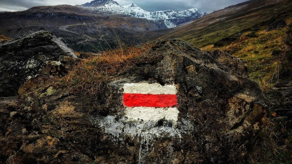 When going on a trail in Switzerland, it’s important to know what these marks mean.  Credits: @scottyo86 on Instagram
