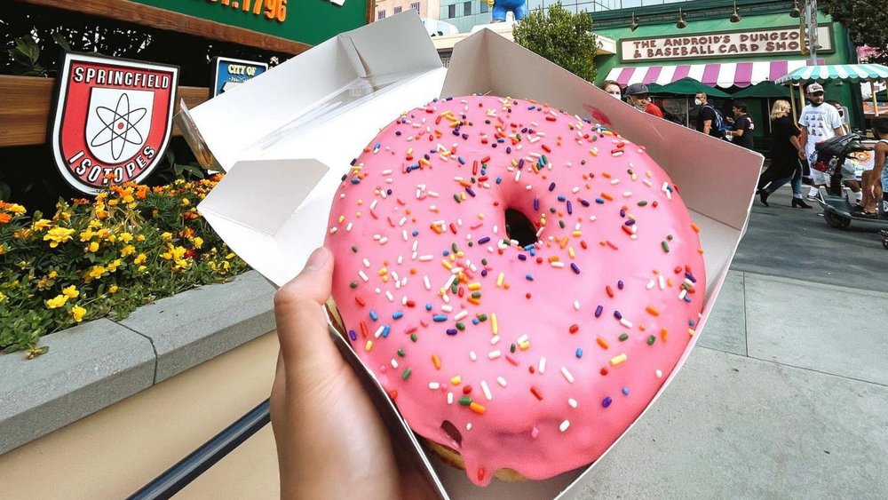 The magic word to order these secret treats at Lard Lad is “giant pink.” Image credits: @janinecastro on Instagram