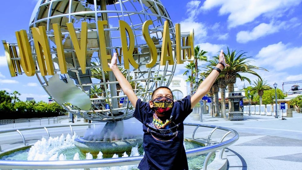 Jump off to marvellous adventures at Universal Studios Hollywood! Image credits: @teamblancausa on Instagram