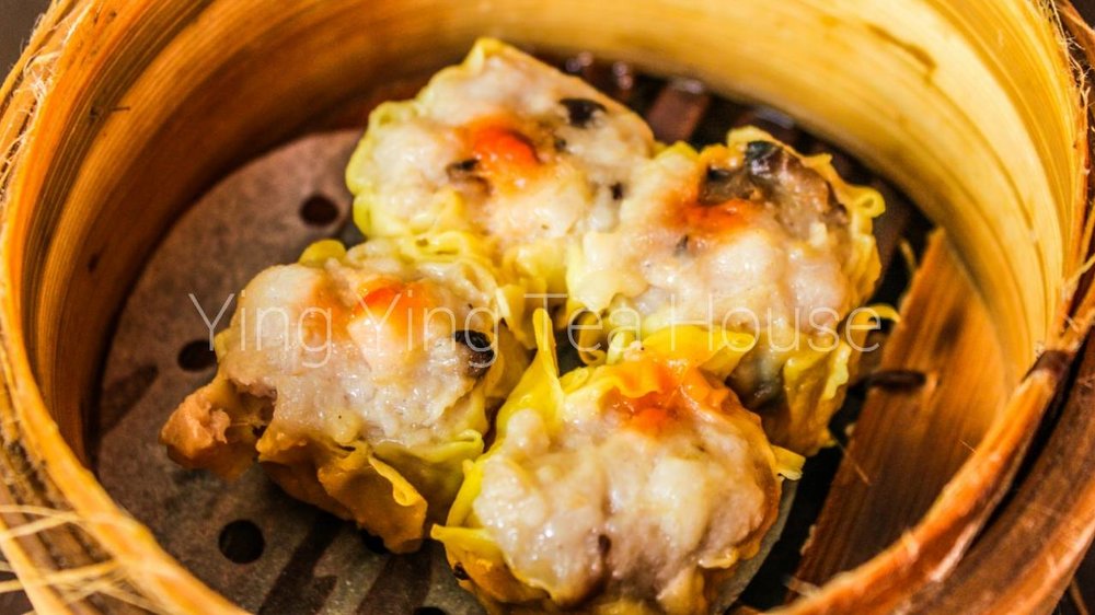 Dumpling in the wooden container