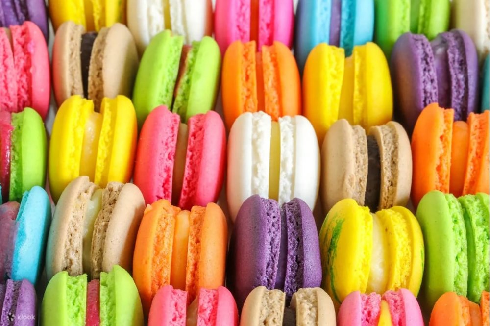 Colorfull macaroons