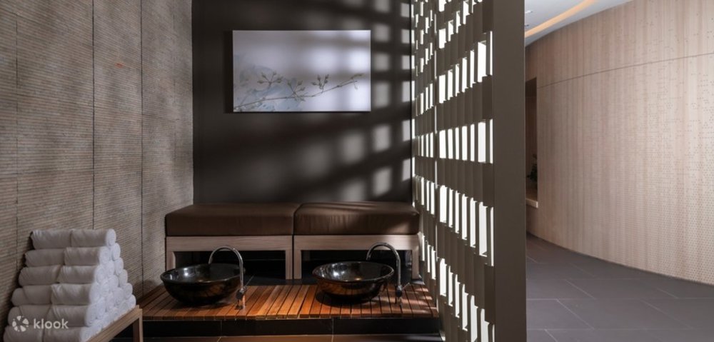 lets relax spa bangkok