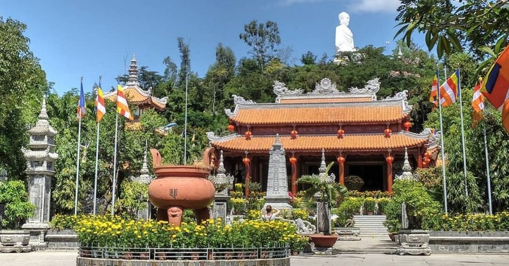 chua-long-son-nha-trang-o-dau