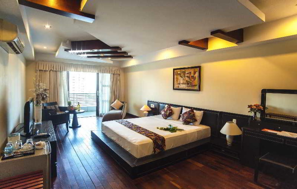 Khách Sạn The Summer