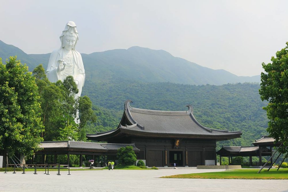 位於大埔的慈山寺坐擁八仙嶺的景色,配合富格調的寺廟建築,美得出塵。(Instagram @sdtmog)