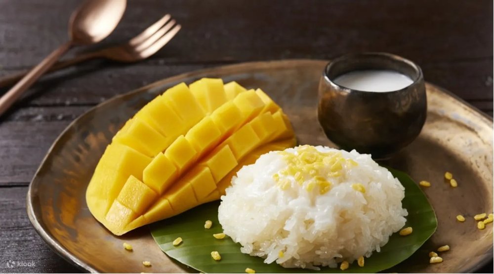 mango with sticky rice