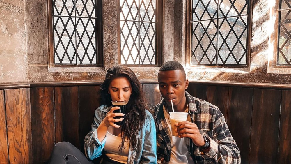 Drink all you can at the Hog’s Head! Credits: @scorzzz