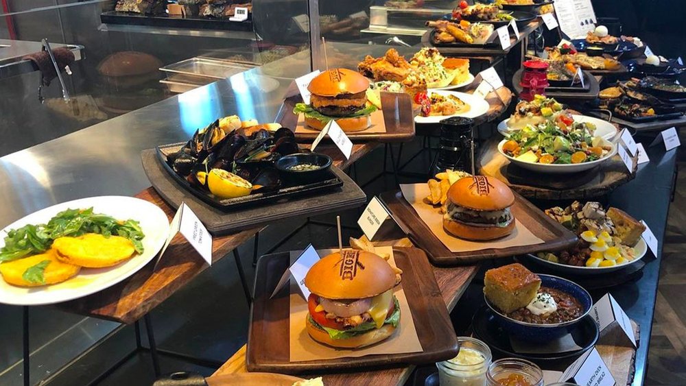 15 Coolest Places to Eat and Drink at Universal Orlando CityWalk