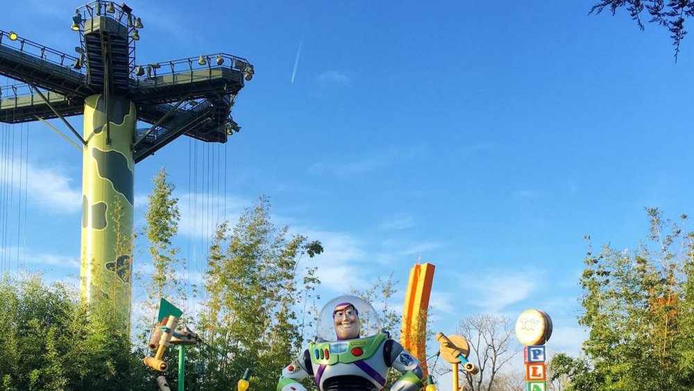 Find the Parachute Drop ride at Toy Story Playland. Credit: capturingdisneyparks