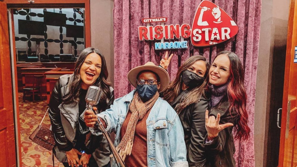 Get ready to jam out with your BFFs!  Image credits: @mecourageandlove on Instagram