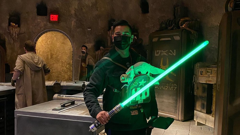 Your wand can be green, red, blue, or violet. Credits: @andy_28a on Instagram