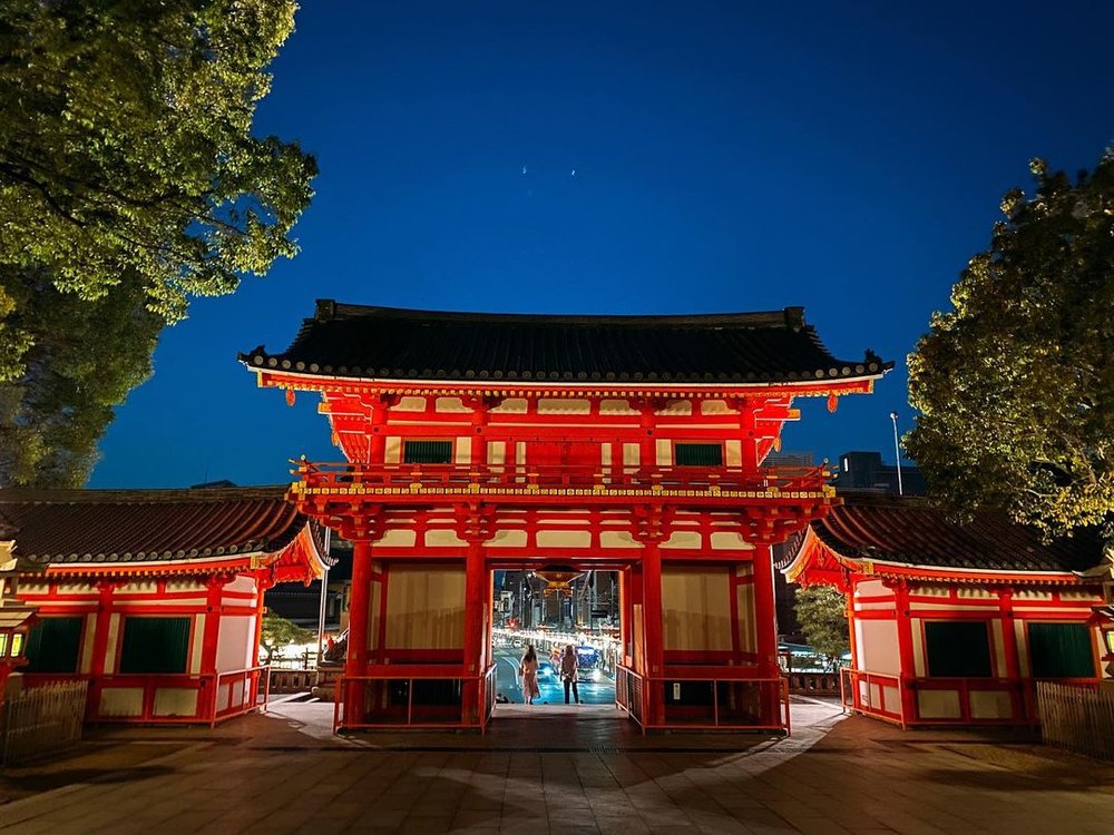 夜の八坂神社　@miwa711
