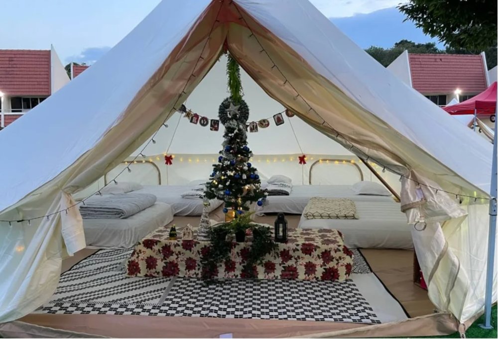 Glamping room near beach