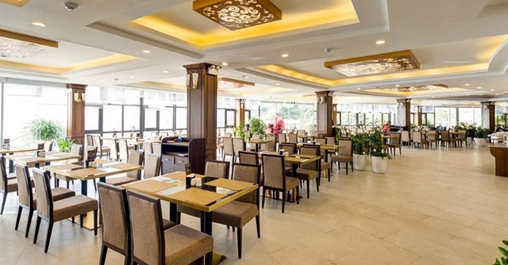 Nhà Hàng Ô Quý Hồ Sapa