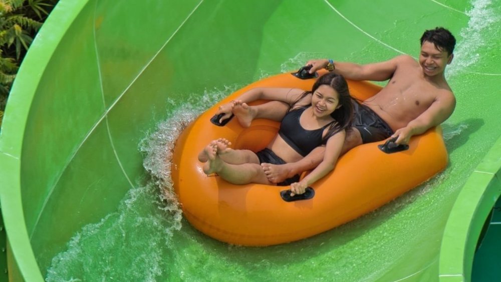 Feel the rush and the splash of water as you slide down the Constrictor.  Credits: @waterbombali on Instagram