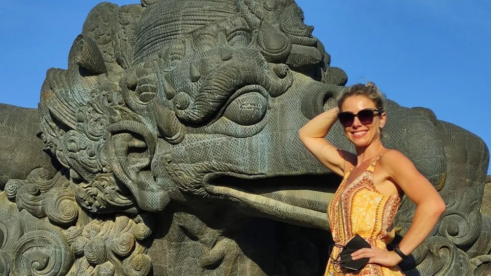 Garuda Wisnu Kencana Cultural Park is home to many monuments, such as the Lotus Pond, Wisnu Plaza, and more.  Credits: @paula.buratte on Instagram