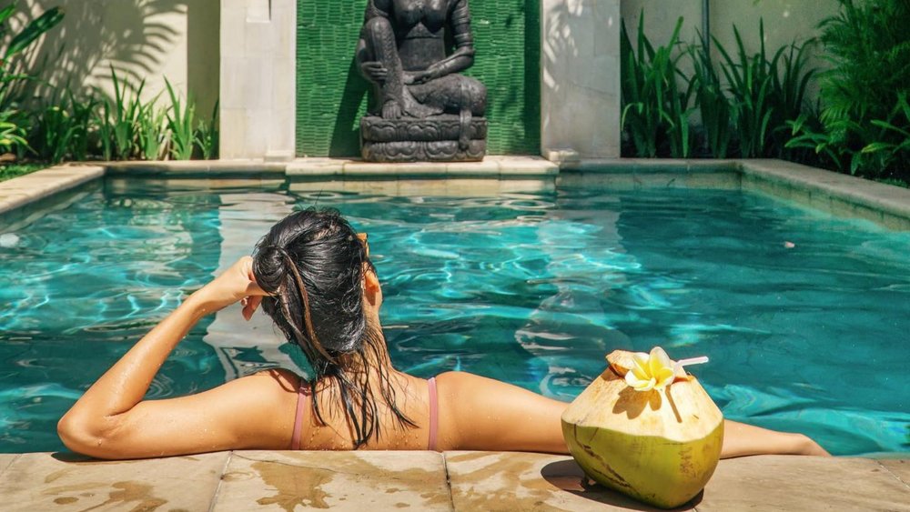 Experience the ultimate luxury getaway in Seminyak with Villa Seriska’s 5-star services. Credits: @villaseriskabali on Instagram
