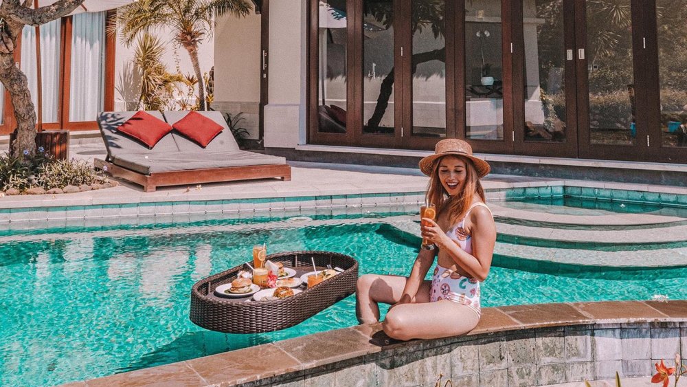 An award-winning resort with exquisite private villas that open to breathtaking views of the famous Amed beach.