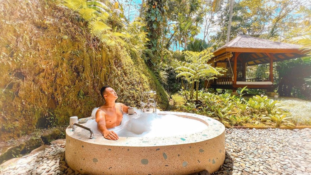 Get your daily dose of Vitamin D at COMO. Credits: @herman_wang