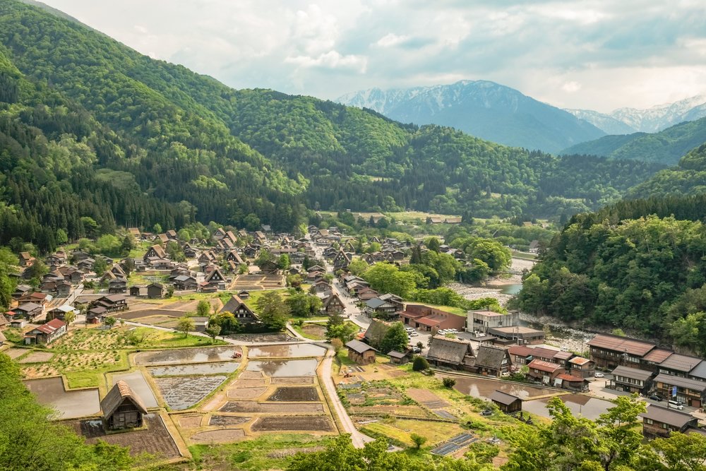 a panoramic view of Shirakawa-go