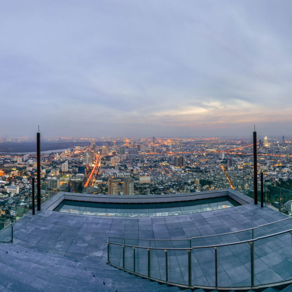 มหานคร สกายวอล์ค (Mahanakhon SkyWalk) 
