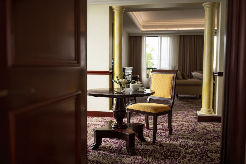 khach-san-sheraton-hanoi-7