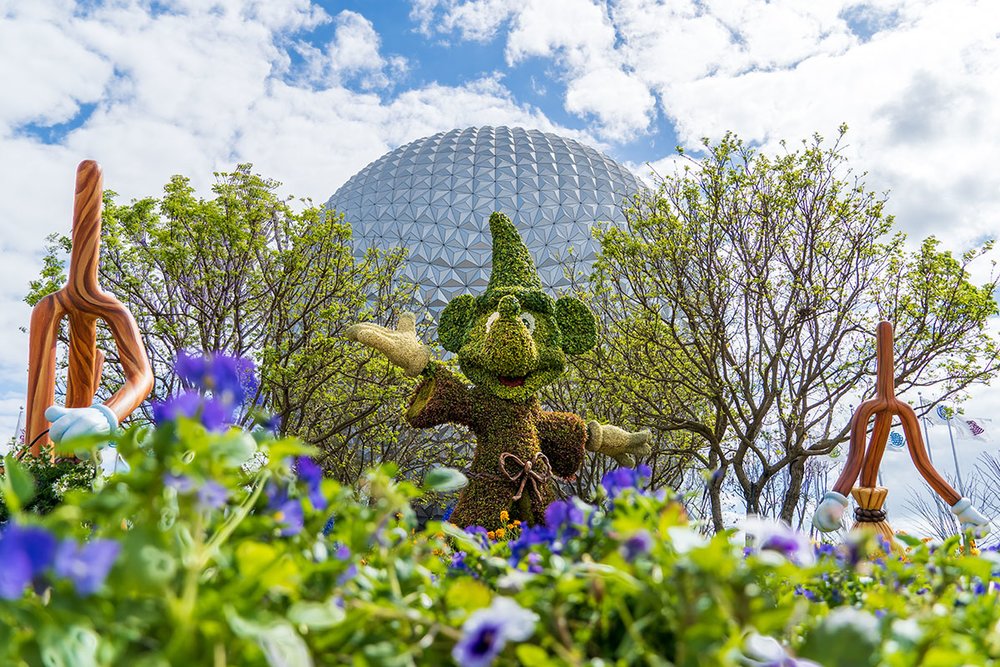 Epcot famous flower garden Mickey topiary