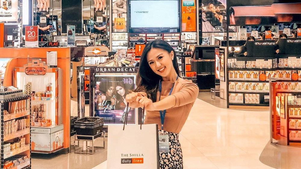 Pick up your order at the nearest counter before your flight. Credit: michellepangemanan