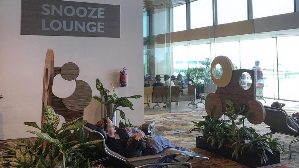 No need to pay for a nice place to sleep at the Snooze Lounge! Credit: https://www.instagram.com/travelwizards/ travelwizards