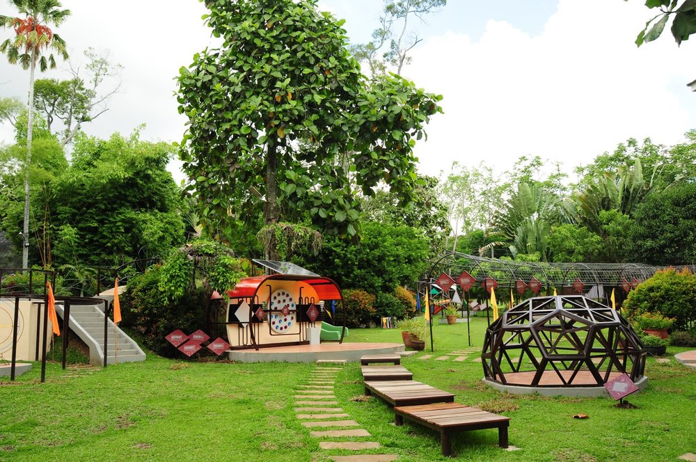 Malagos garden grounds
