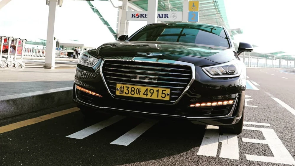 The swiftest ride on your South Korea travel, care of Klook! Image credits: @topclass_taxi on Instagram