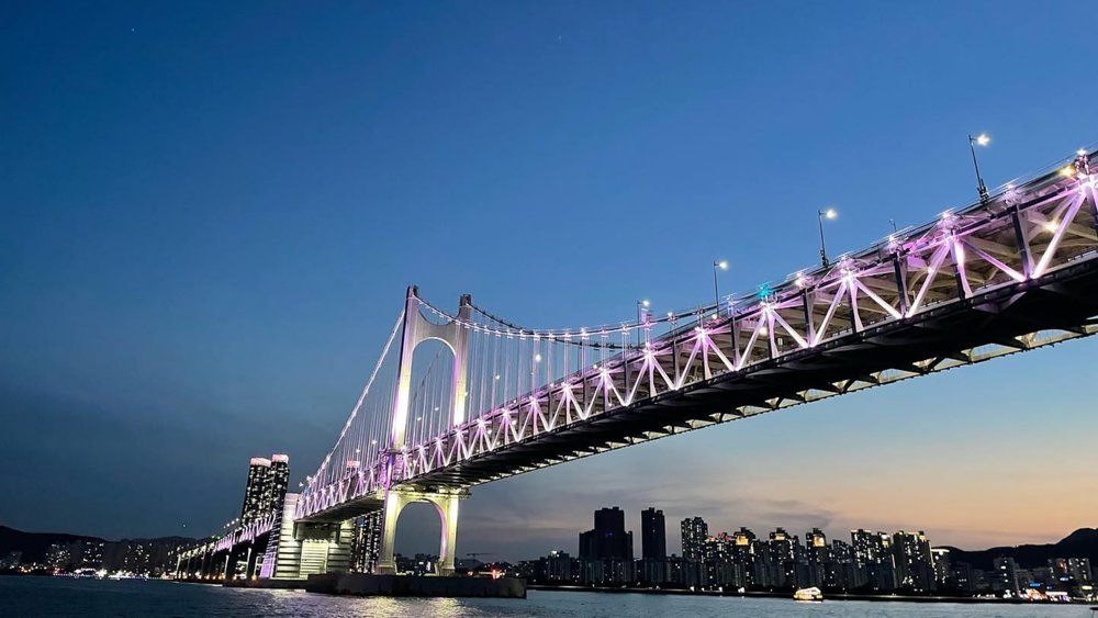 Light up your night! Image credits: @urbannight11 on Instagram