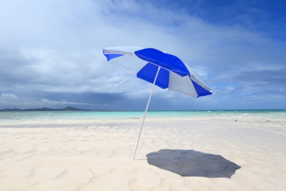沖縄夏海　ビーチ パラソル　Okinawa  Summer Beach Parasol 