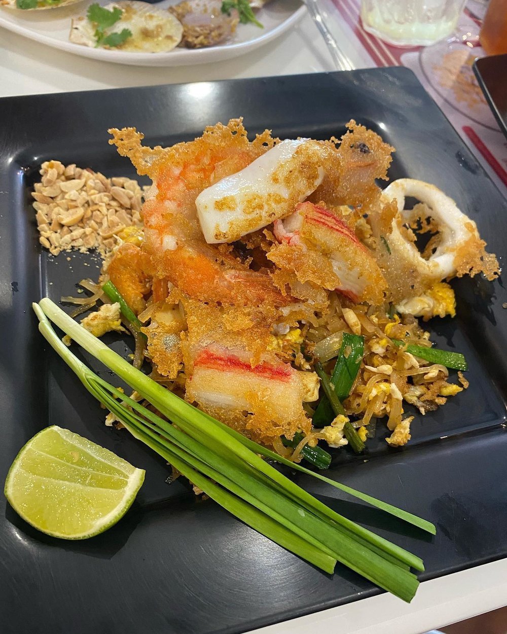 ผัดไท ที่ เฮง หอยทอดชาวเล