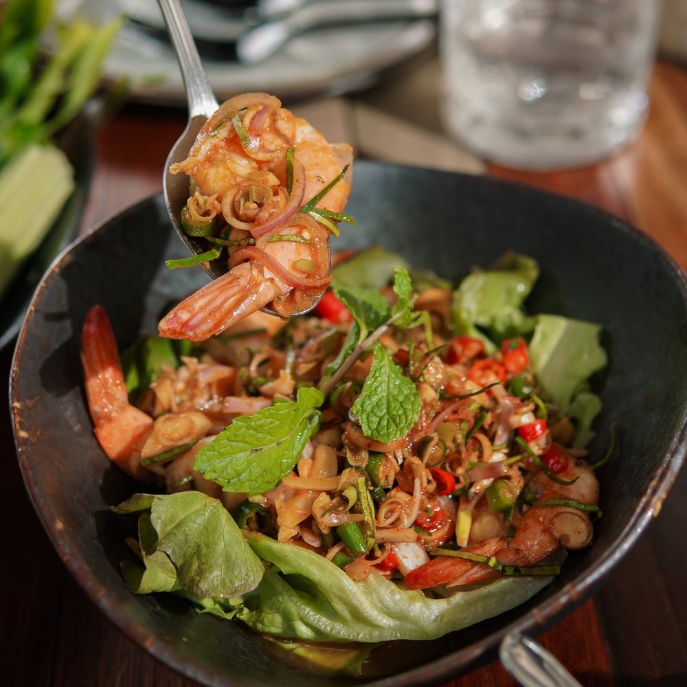 กุ้งลงกา ที่ทรีมังกี้ Three Monkeys Restaurant 